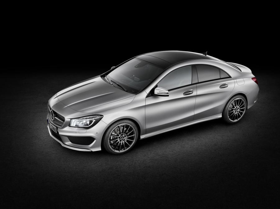  Mercedes-Benz CLA250 2014 года  (US) (фото 2 из 28)